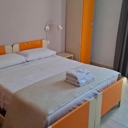 Novello Hostal