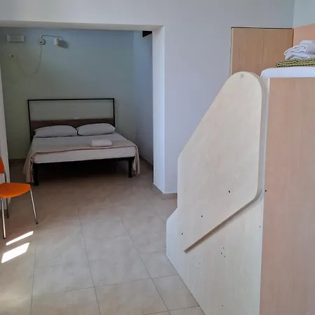 Novello Hostal Novoli